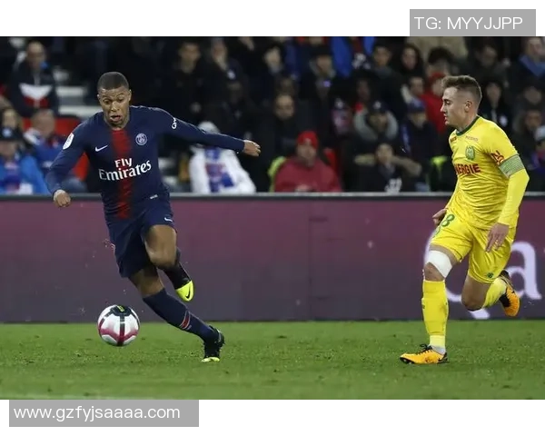 意甲激战：巴黎圣日耳曼点球大战险胜巴萨全场沸腾解析
